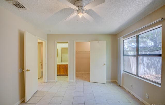 rental at 7535 Windsor Oaks in San Antonio, TX — photo 3