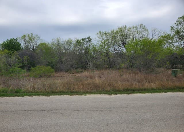 rental at 13219 Roundup Pass in San Antonio, TX — photo 3