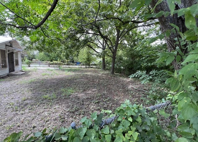 rental at 412 Moten Alley in San Antonio, TX — photo 2