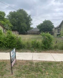 rental at 225 W Petaluma Blvd in San Antonio, TX — photo 4