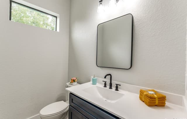 3-bedroom rental at 315-102 Cincinnati Ave in San Antonio, TX — photo 3