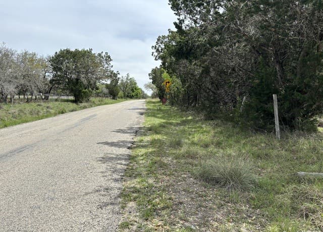 rental at 4.31 ACRES Walnut Grove Rd in Boerne, TX — photo 3