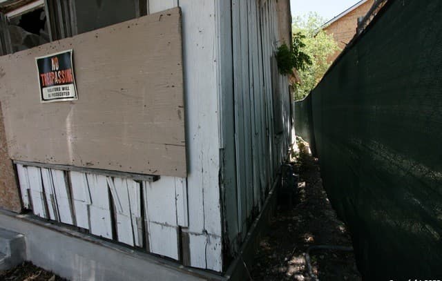 1-bedroom rental at 113 Brown Aly in San Antonio, TX — photo 3