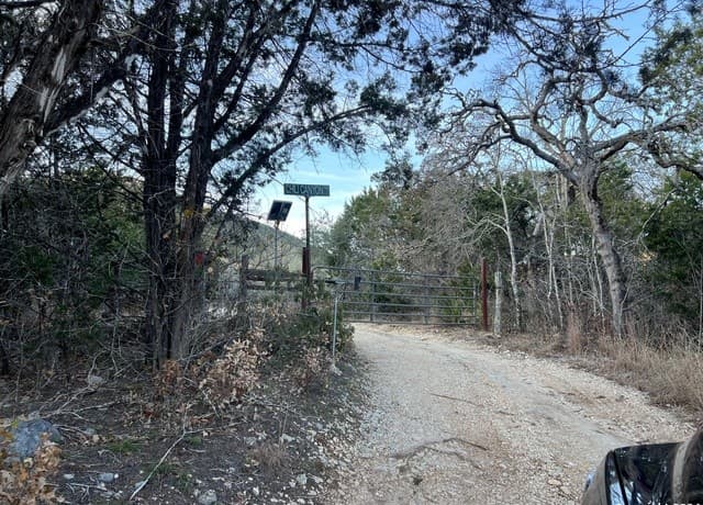 Home for sale at 696 Chili Canyon Rd in Tarpley, TX — photo 2