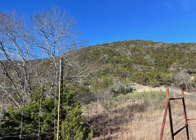 Home for sale at 696 Chili Canyon Rd in Tarpley, TX — photo 5