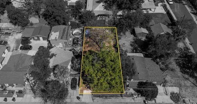 rental at 419 Cass Ave in San Antonio, TX — photo 2