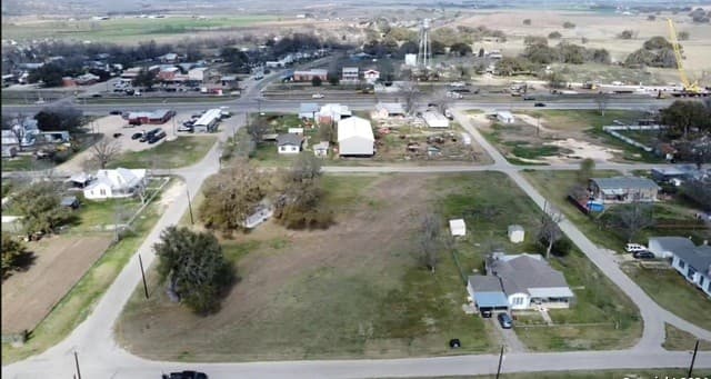 rental at 7224 County Road 5220 in Dhanis, TX — photo 1