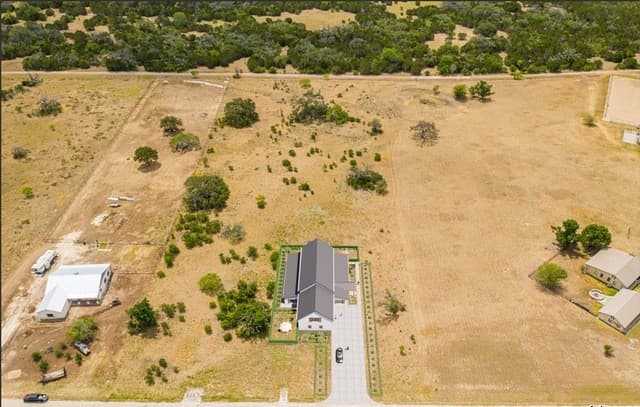 Home for sale at 247 Highgate Dr in Bandera, TX — photo 3