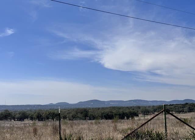 Home for sale at 247 Highgate Dr in Bandera, TX — photo 4