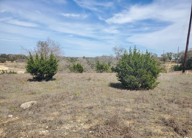 rental at 136 W Eli Chandler in Blanco, TX — photo 4