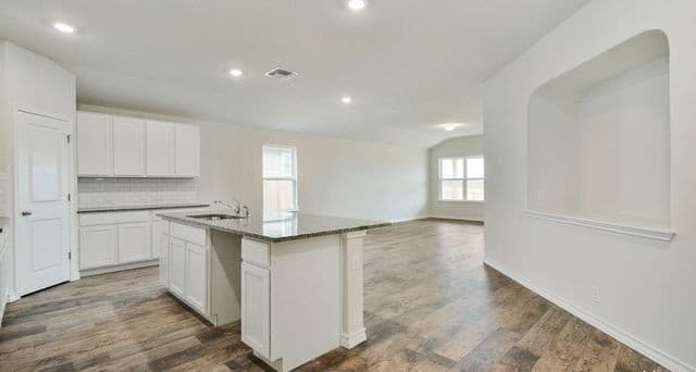 4-bedroom rental at 536 Twisting Stream in Cibolo, TX — photo 2