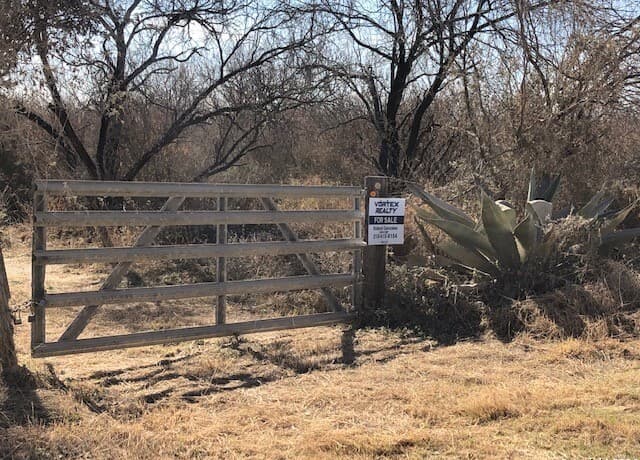 rental at NATUS Natus in Fowlerton, TX — photo 5