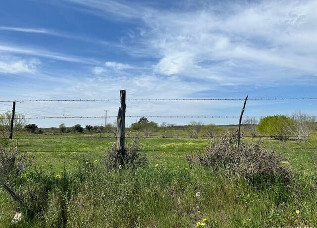 rental at 0 Fm 2790 in Atascosa, TX — photo 3