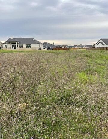 rental at 120 Bayberry Ct in La Vernia, TX — photo 5
