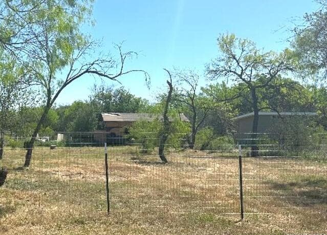 rental at LOTS 64 & 65 Noriega St in San Antonio, TX — photo 1