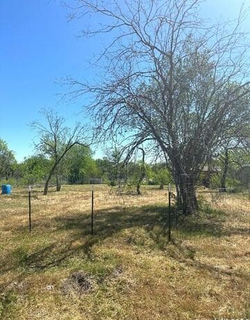 rental at LOTS 64 & 65 Noriega St in San Antonio, TX — photo 5