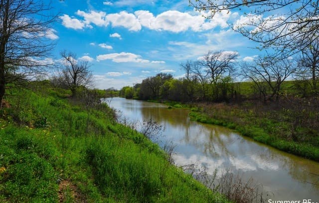 rental at LT11 Vintners Way in Fredericksburg, TX — photo 1