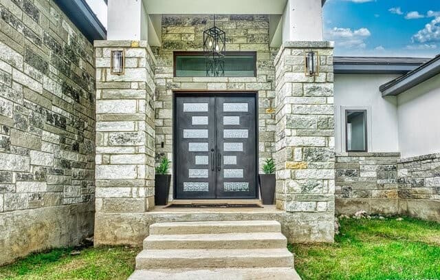 4-bedroom rental at 27519 Sunset Loop in San Antonio, TX — photo 3