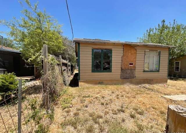 2-bedroom rental at 1443 Saenz in San Antonio, TX — photo 4