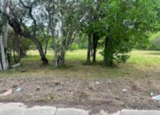 rental at 5318 Natho St in San Antonio, TX — photo 3