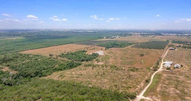 rental at 7507 New Sulphur Springs Rd in San Antonio, TX — photo 2