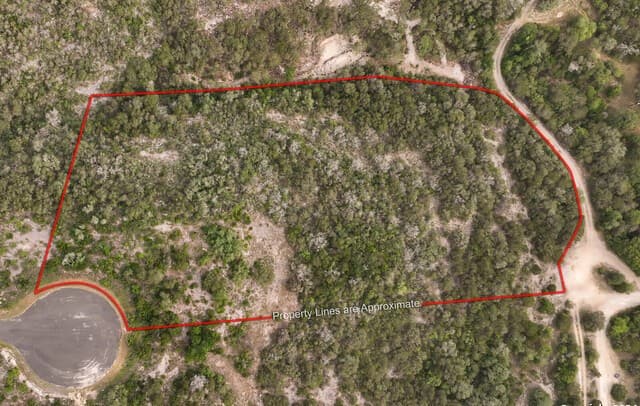 rental at LOT 16 Pr 2773 in Mico, TX — photo 5