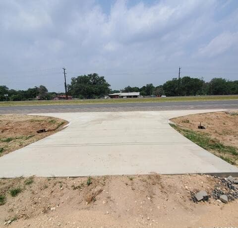 rental at 23302 US Highway 281 S in San Antonio, TX — photo 4