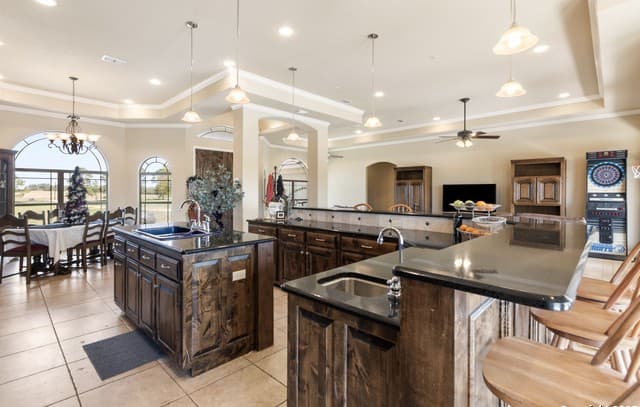 4-bedroom rental at 338 Tower Rd in San Antonio, TX — photo 4