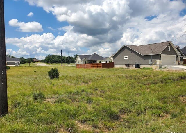 rental at 118 Warren Wallace in Blanco, TX — photo 1