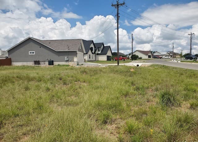 rental at 118 Warren Wallace in Blanco, TX — photo 3