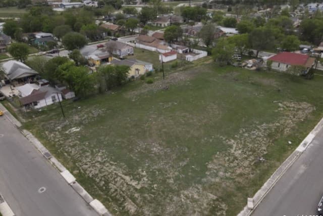 rental at 0 Monterey St in San Antonio, TX — photo 3