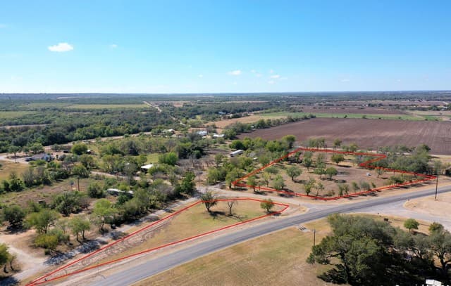 rental at 0 Fm 2676 in Hondo, TX — photo 1