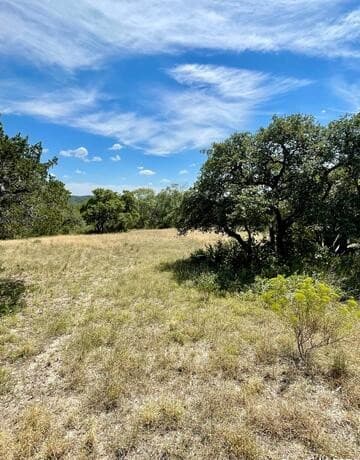 rental at LOT 11 Pr 1713 in Mico, TX — photo 3