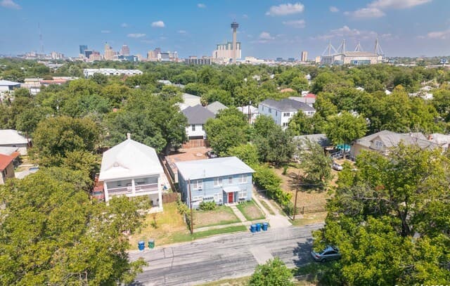 rental at 217 Lotus St in San Antonio, TX — photo 4