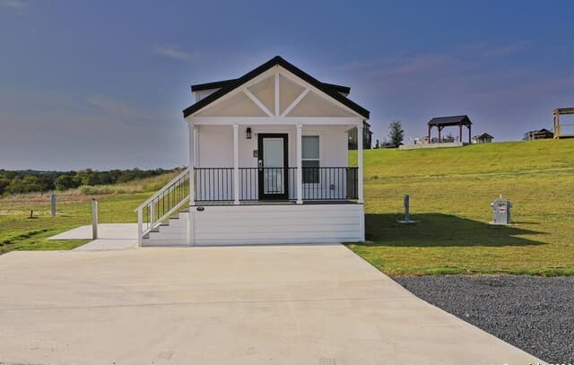 2-bedroom rental at 5386 Ranch Road 1376 #92 in Fredericksburg, TX — photo 1