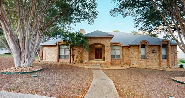 4-bedroom rental at 1203 Vista Del Juez in San Antonio, TX — photo 1