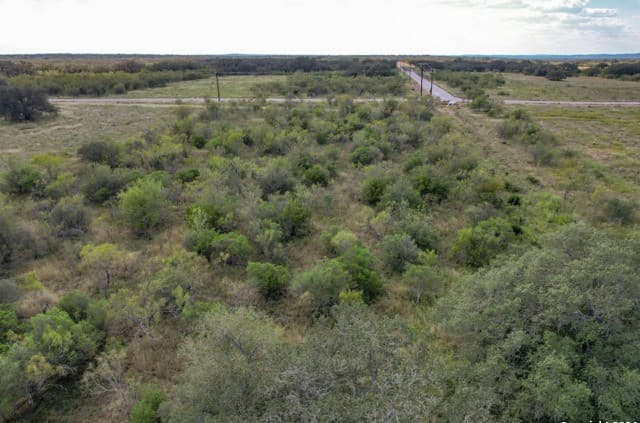 rental at 00 Utopia Forest in Dhanis, TX — photo 4
