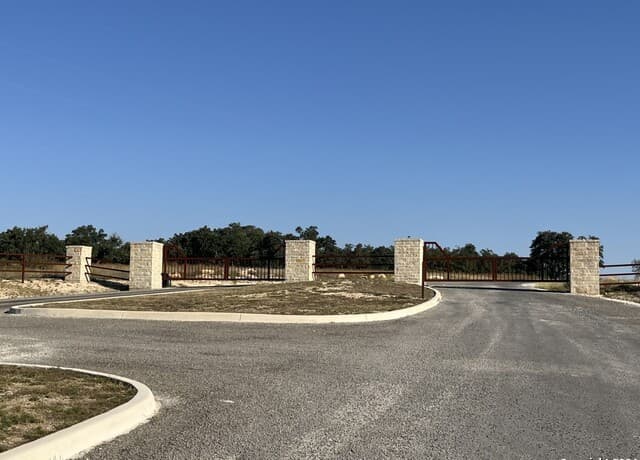 rental at 699 Whiskey Trail in Blanco, TX — photo 1