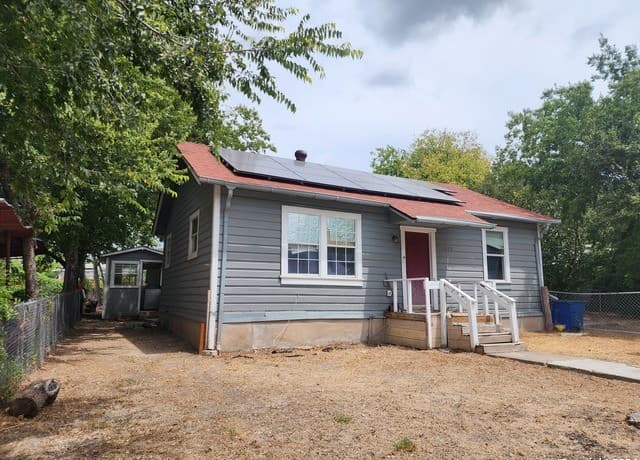 rental at 1419 Alametos in San Antonio, TX — photo 2