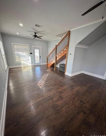 5-bedroom rental at 300 E Church St in Three Rivers, TX — photo 4
