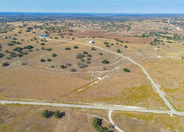 rental at 0 Overhills Rd. in Fredericksburg, TX — photo 2