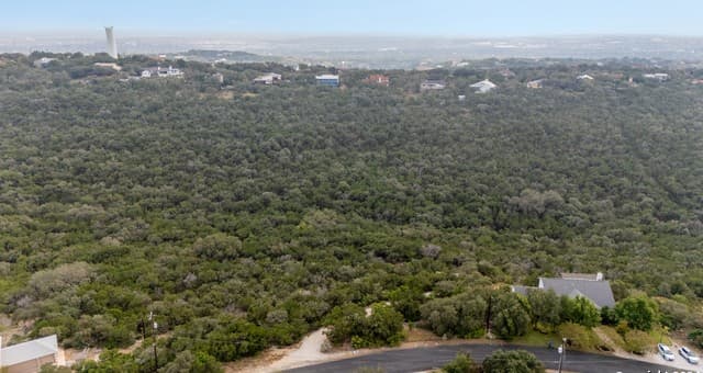 rental at 9846 Cash Mountain Rd Lot 29 in Helotes, TX — photo 4