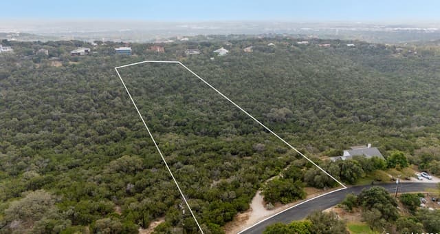 rental at 9846 Cash Mountain Rd Lot 29 in Helotes, TX — photo 5