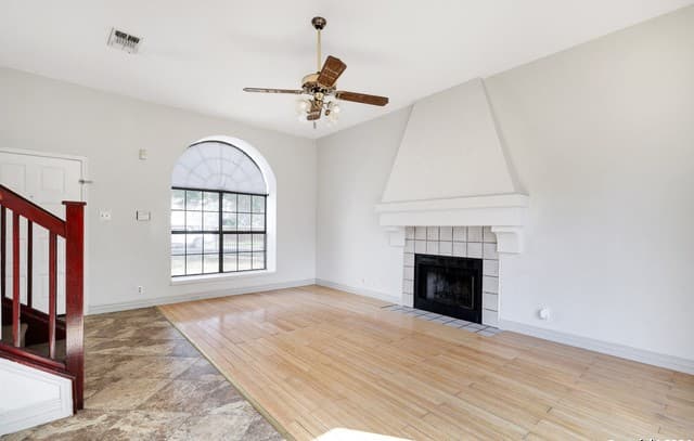 3-bedroom rental at 5986 Sunrise Bend Dr in San Antonio, TX — photo 3