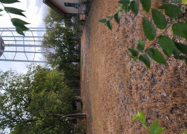 rental at 1026 W Vestal Pl in San Antonio, TX — photo 5