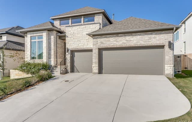 4-bedroom rental at 216 Paint Creek in Boerne, TX — photo 2