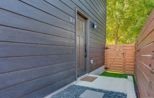 3-bedroom rental at 531 S Monumental Unit 1101 in San Antonio, TX — photo 5