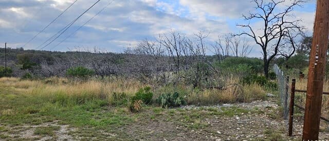 rental at CR 2652 LOT 19 County Road 2652 in Rio Medina, TX — photo 3