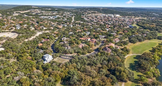 rental at 58 Eton Green Cir in San Antonio, TX — photo 3