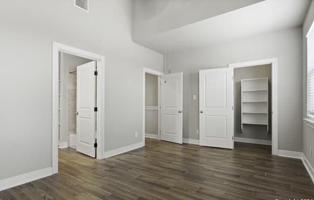 2-bedroom rental at 3067 View Ridge Dr Unit 3 in Spring Branch, TX — photo 4